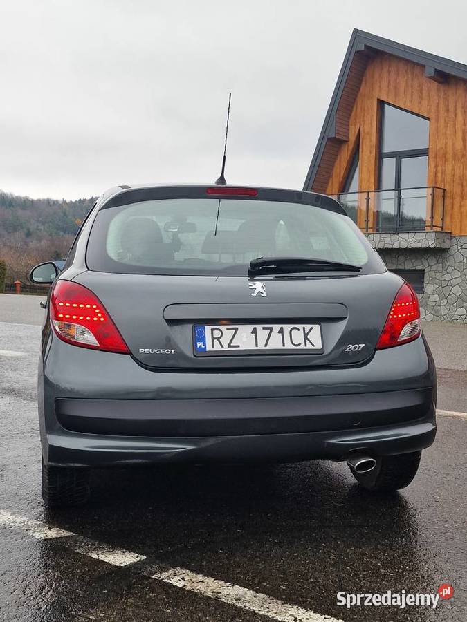 Peugeot 207 2009 r 14 Benzyna 138 000 Zadbany