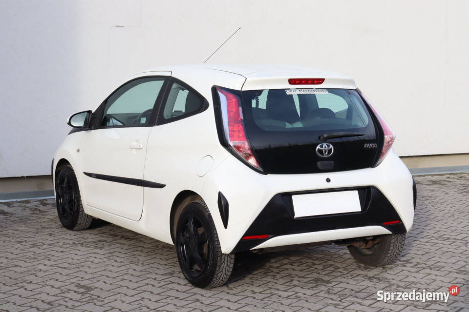 Toyota Aygo 10 VVTi Samochody osobowe śląskie Zabrze