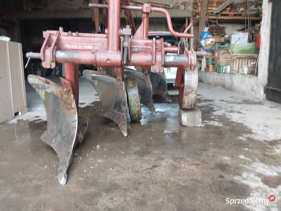 Sprzedam pług 3 skibowy 1skiba Dolsk sprzedam
