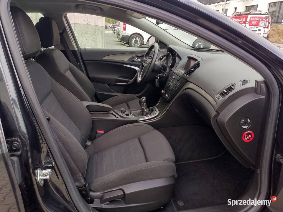 Opel Insignia Sports Tourer MP3 Samochody osobowe