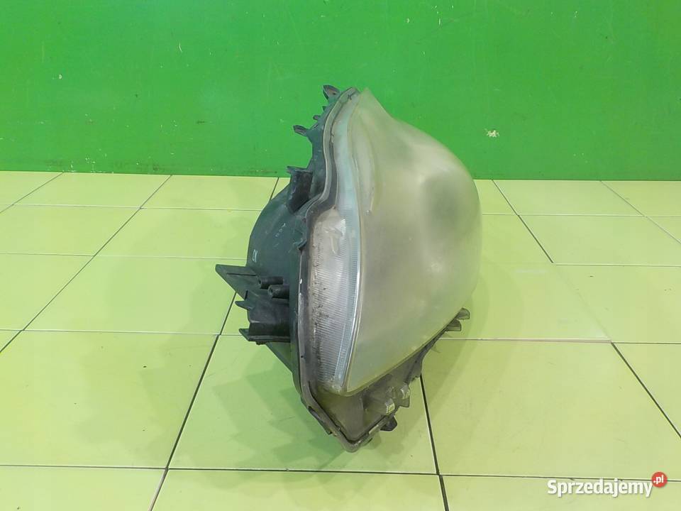 TOYOTA PRIUS III 18 VVTI AUT 10r 5D lampa lewa osobowe Suków