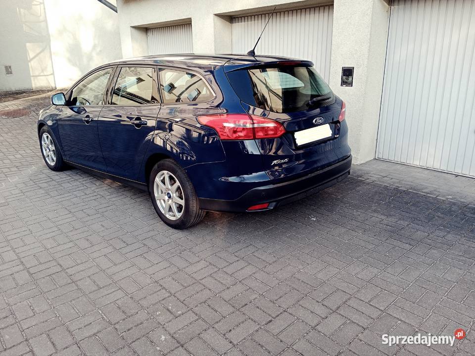 Sprzedam Forda Focusa kombi 2015r 15 TDCI 120 światła do jazdy dziennej Piła sprzedam