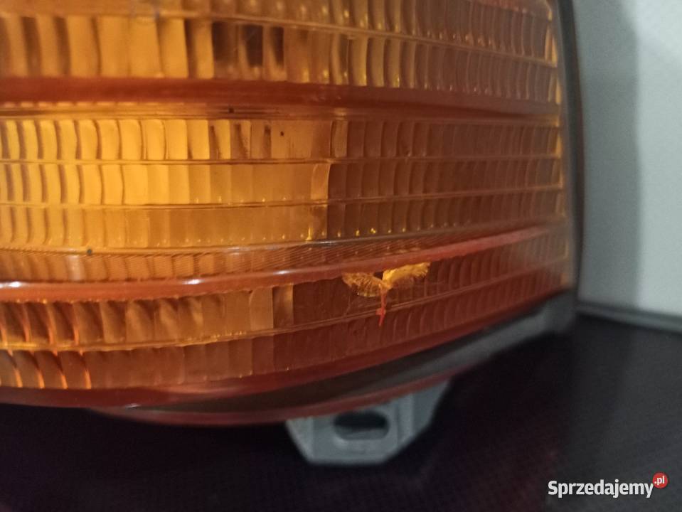 Mercedes W123 lampa tył tylna prawa wkład Sieradz sprzedam