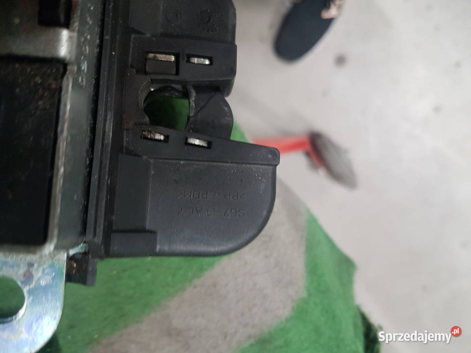 SKODA YETI ZAMEK TYLNEJ KLAPY 5L6827505C wielkopolskie Turek