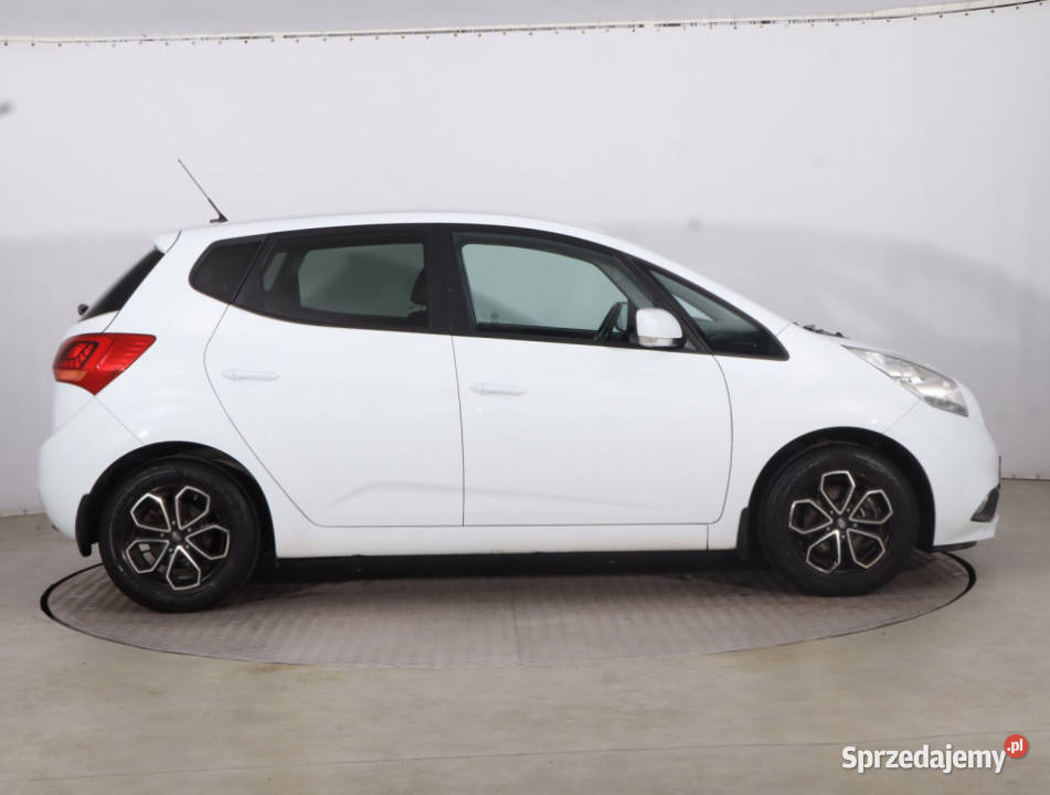 Kia Venga 16 CVVT automatyczna sprzedam