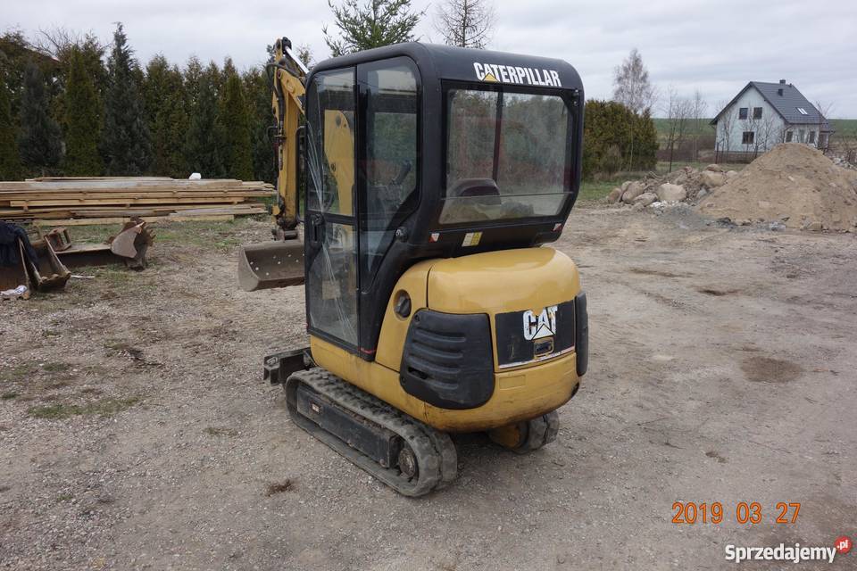minikoparka CAT 3018 Chojnice
