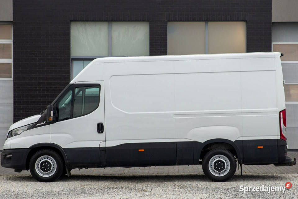 Iveco Daily L3H2 35S14 Automat ŚREDNI Hak 3500 biały Jarocin