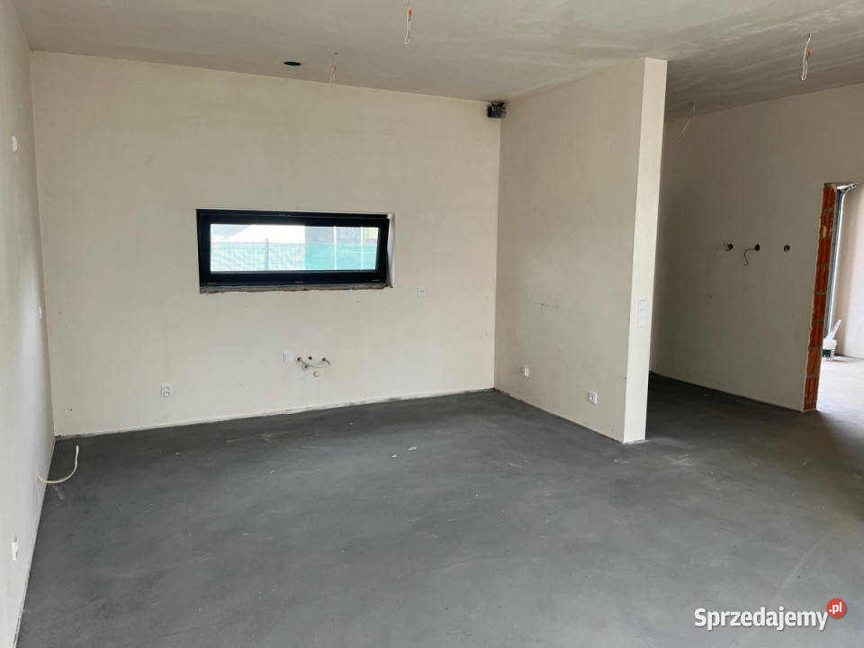 Nowoczesny dom z ogródkiem i tarasem na IIp z 50m2