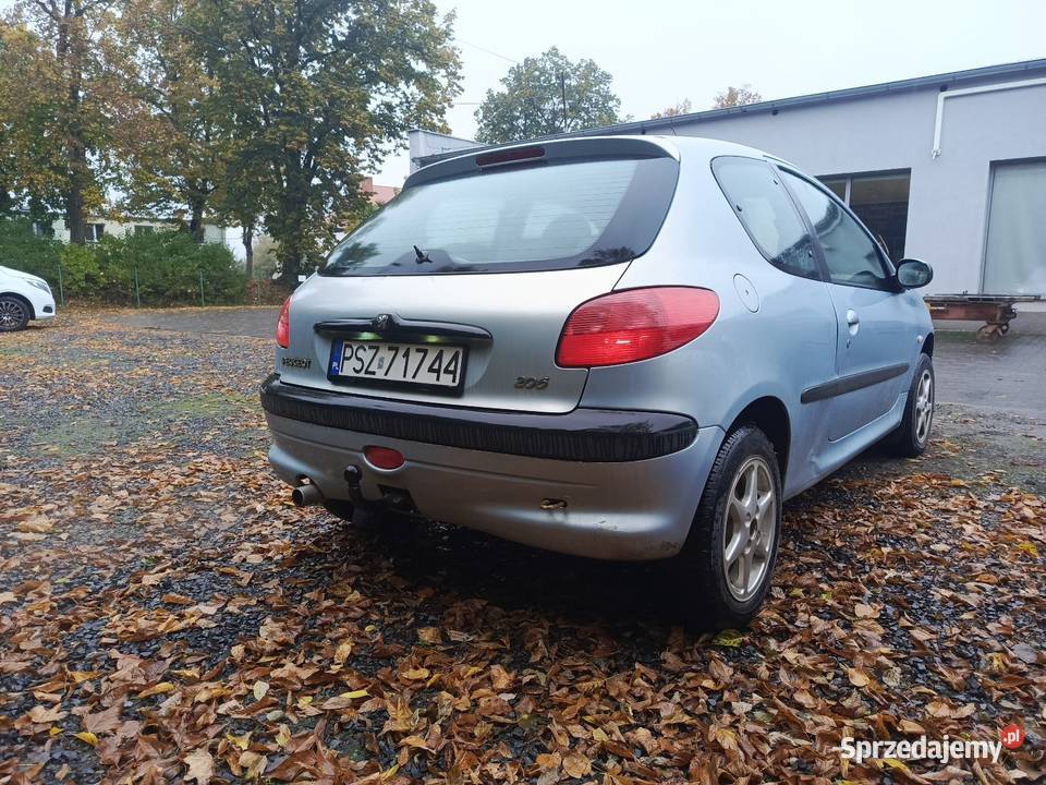Peugeot 206 11 benzyna 2002r klimatyzacja hak Hatchback