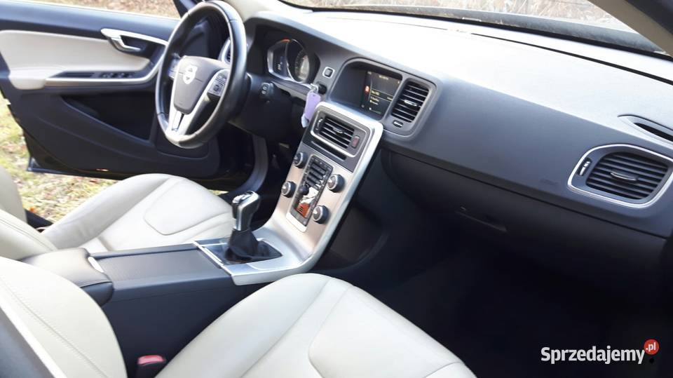 VOLVO V60 20 D 181 104tkm wielkopolskie Słupca