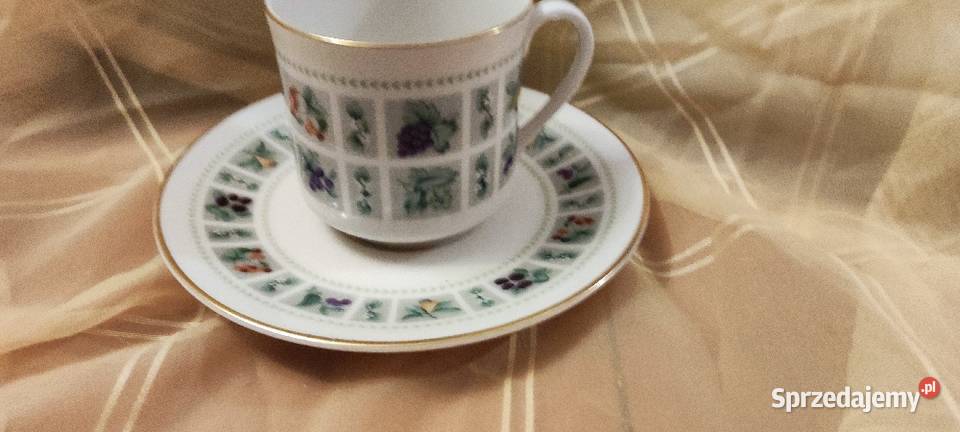 Filiżanka owoce królewska porcelana Royal Wrocław sprzedam