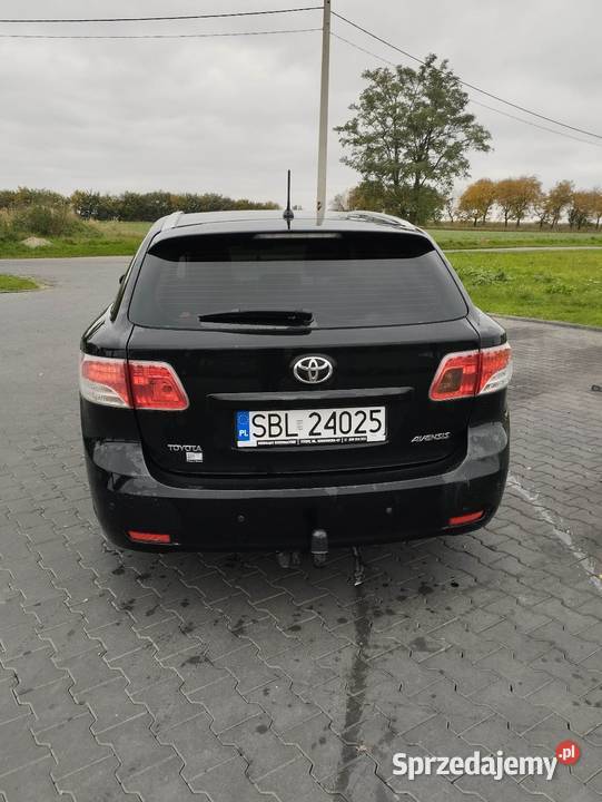 Toyota Avensis kombi 20 diesel 200 polski salon Avensis Toyota Rybnik