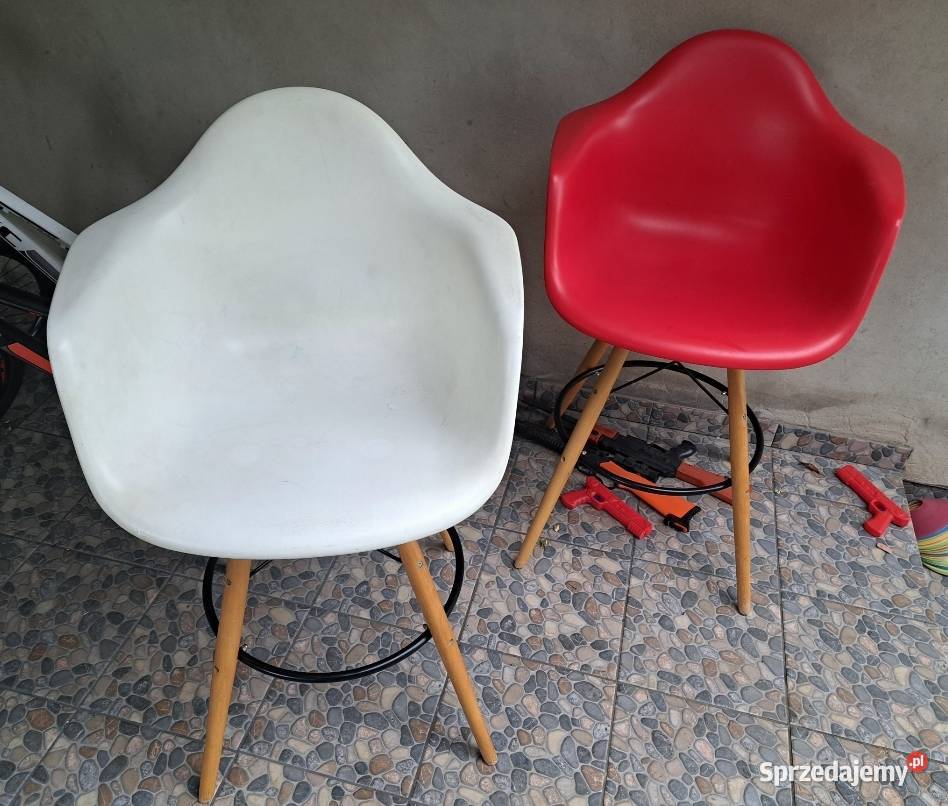 Krzesło fotel do karmienia barowy skandynawski czerwony Krzesełka do karmienia podkarpackie Kobylany