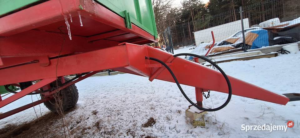 Przyczepa jednoosiowa masywna wywrotka nieuszkodzony