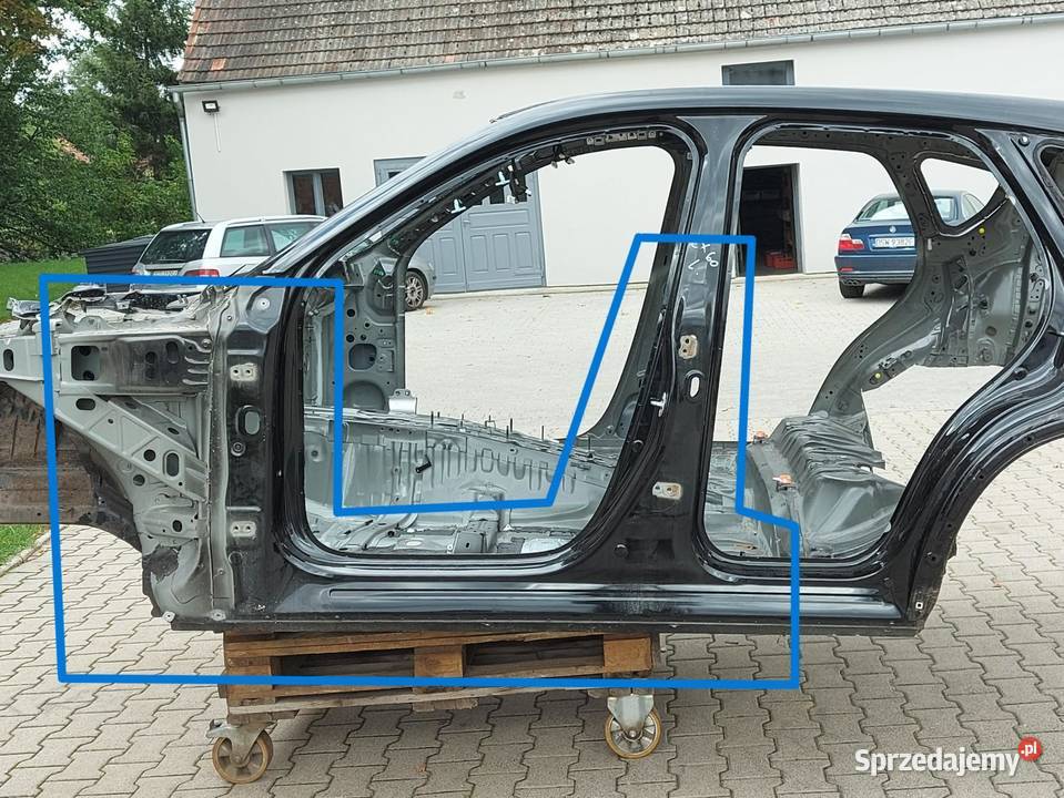 Mazda CX60 2023 próg lewy słupek a b środkowy