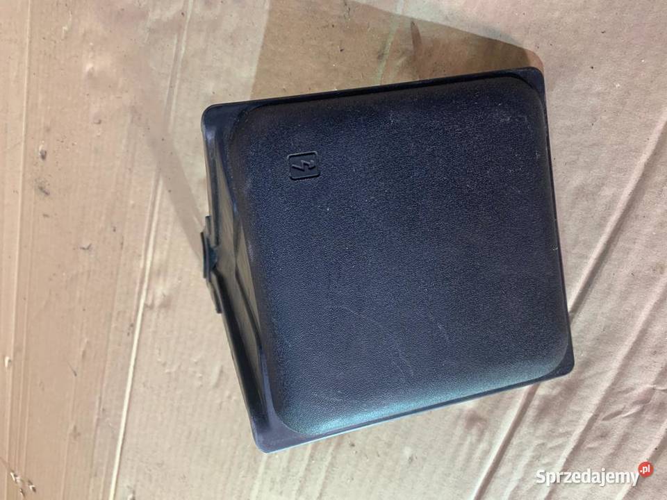 Obudowa skrzynki bezpieczniów Renault Laguna 3 Szczecin