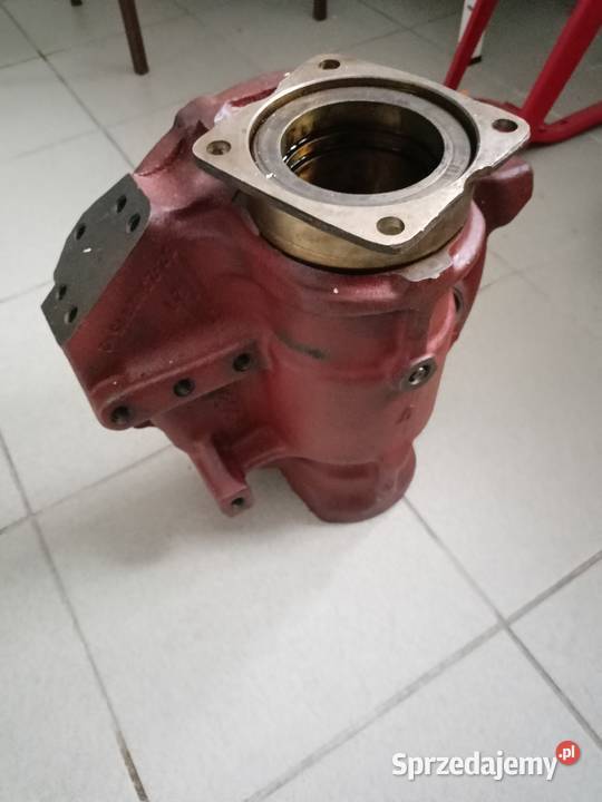 Obudowa zwolnicy przedniej MTZ