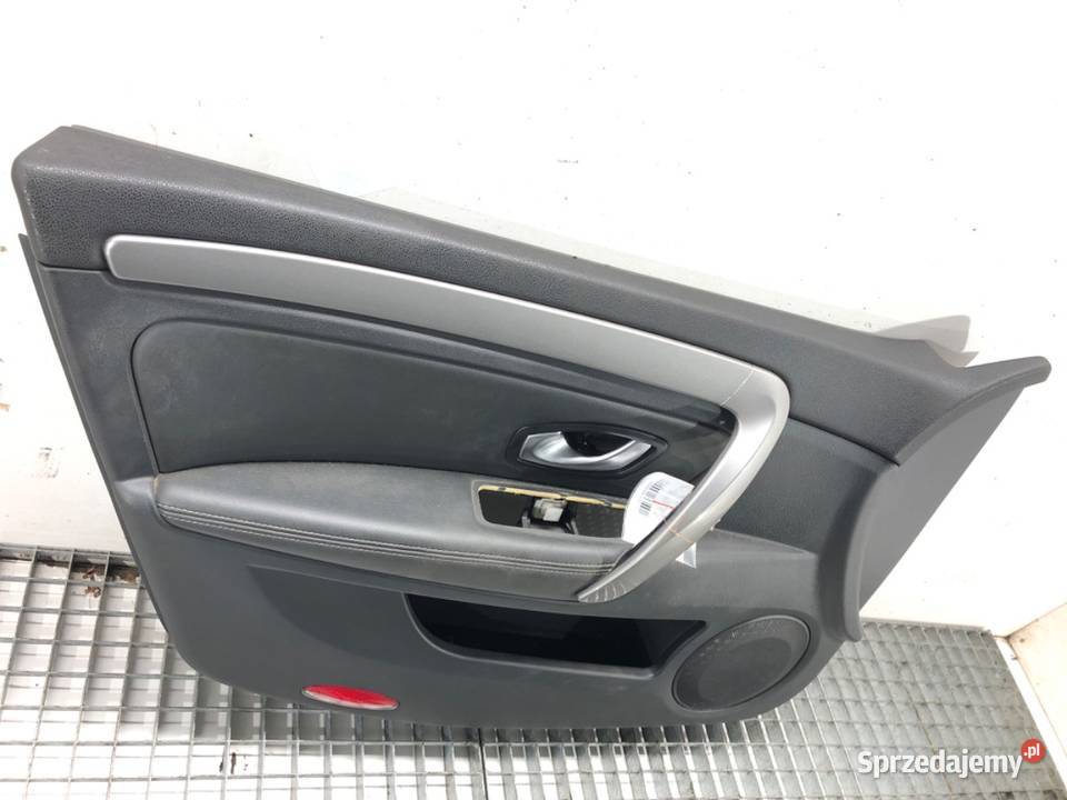 BOCZEK DRZWI LEWY PRZÓD RENAULT LAGUNA III osobowe