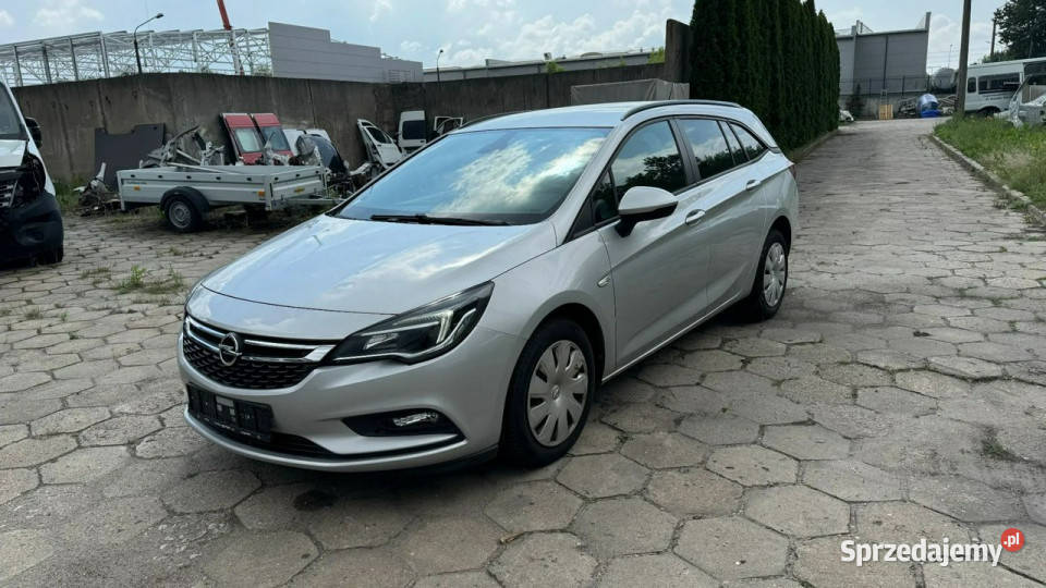 Opel Astra 10i 105 StartStop Busines K 20152021 Rok produkcji 2018 Turek
