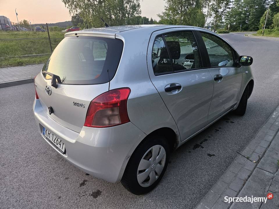 2006 Toyota Yaris 10i 189500 Kraków