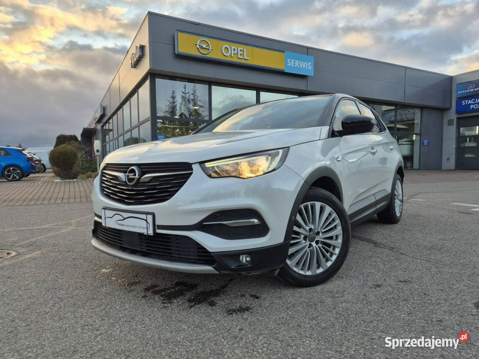 Opel Grandland X światła LED