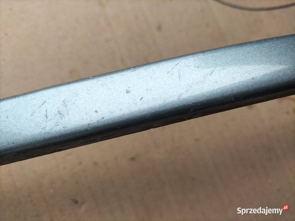 AUDI 80 B4 LISTWA POD LAMPE REFLEKTOR HOKEJ LEWY Kamień-Kolonia