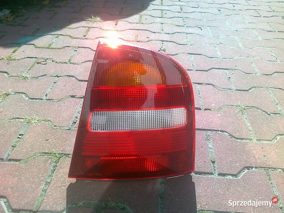 SKODA OCTAVIA 9600 LAMPA TYŁ PR NOWA VALEO 86595 Pruszków