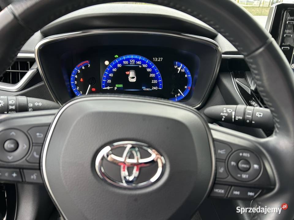 TOYOTA Corolla 18 Hybrid 2021 44000 Salon Polska Ożarów Mazowiecki sprzedam