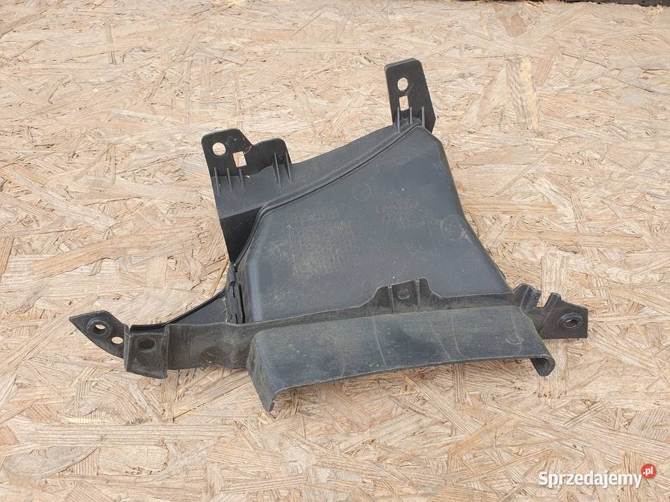 AUDI A4 B9 KIEROWNICA POWIETRZA PRAWA 8W0121764L Międzychód