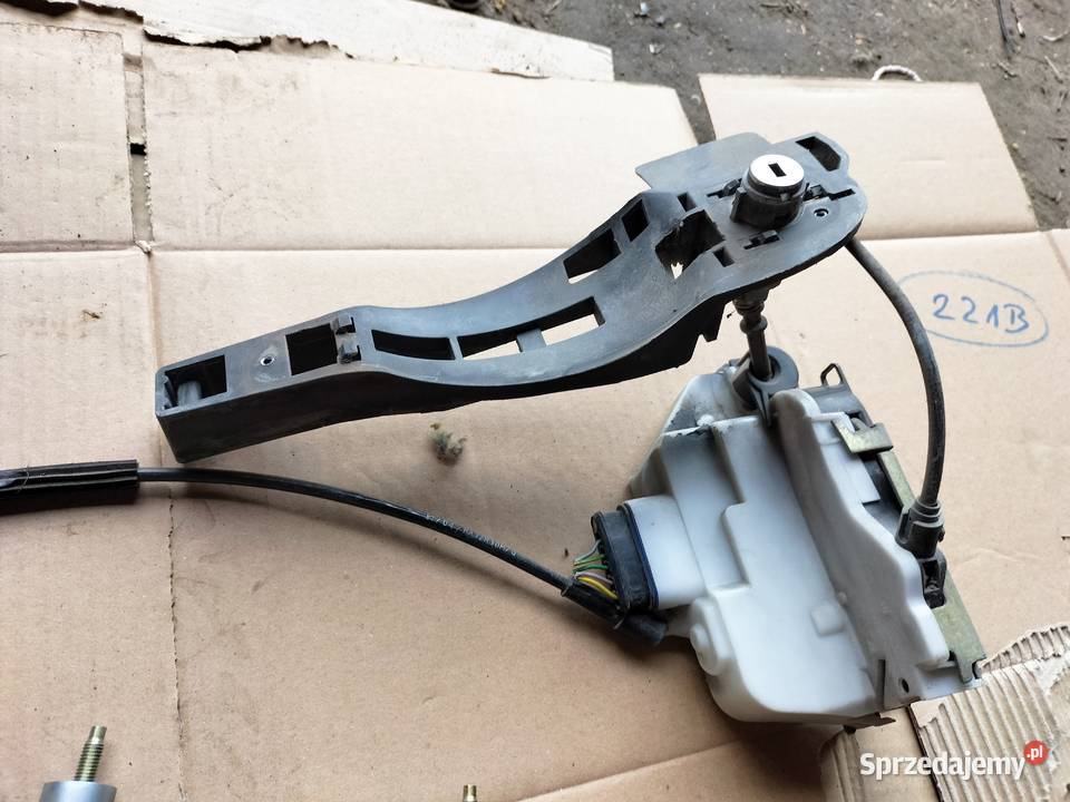 Citroen C3 MK1 KLAMKA ZAMEK WKŁADKA ZEWNĘTRZNA Kamień-Kolonia