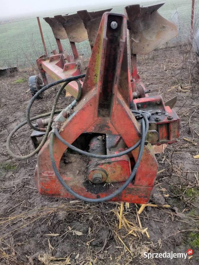 Pług obrotowy Naud nieuszkodzony Kamionki Małe sprzedam