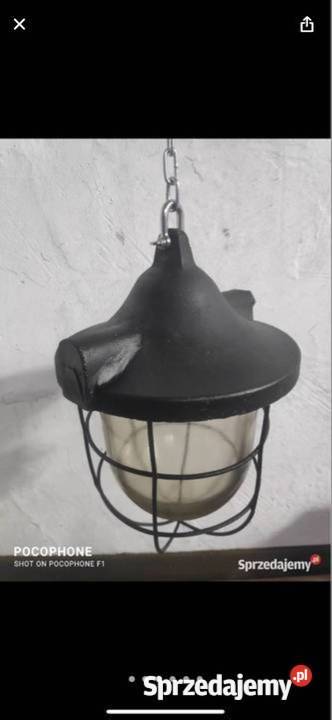 ładna lampa czarna typ LA 63 dł łańcucha 53 Antyki, Sztuka, Kolekcje