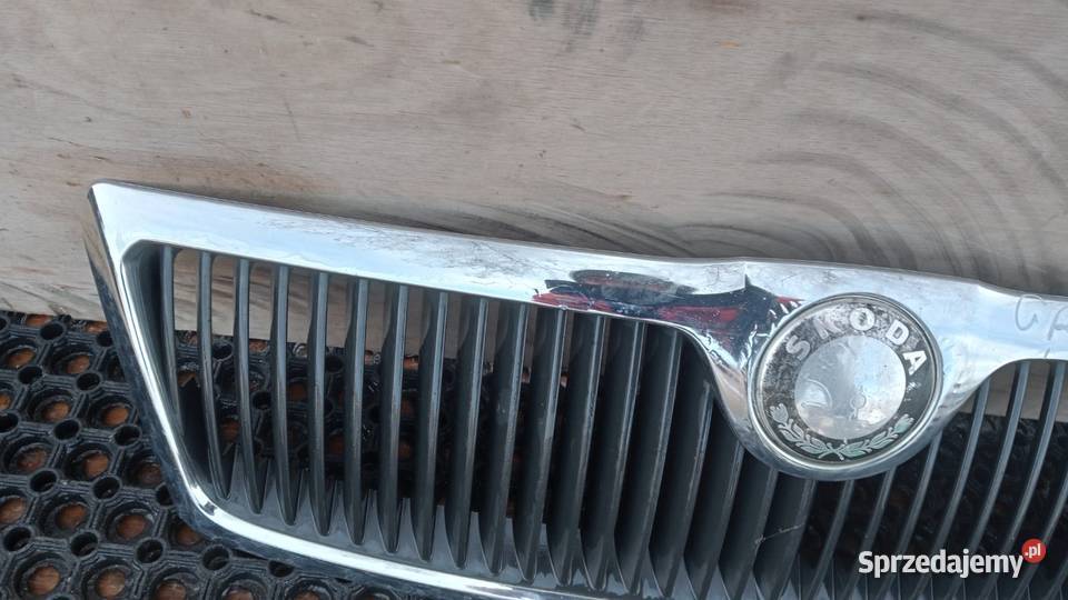SKODA OCTAVIA II ATRAPA GRILL CHROM Zbierkowo