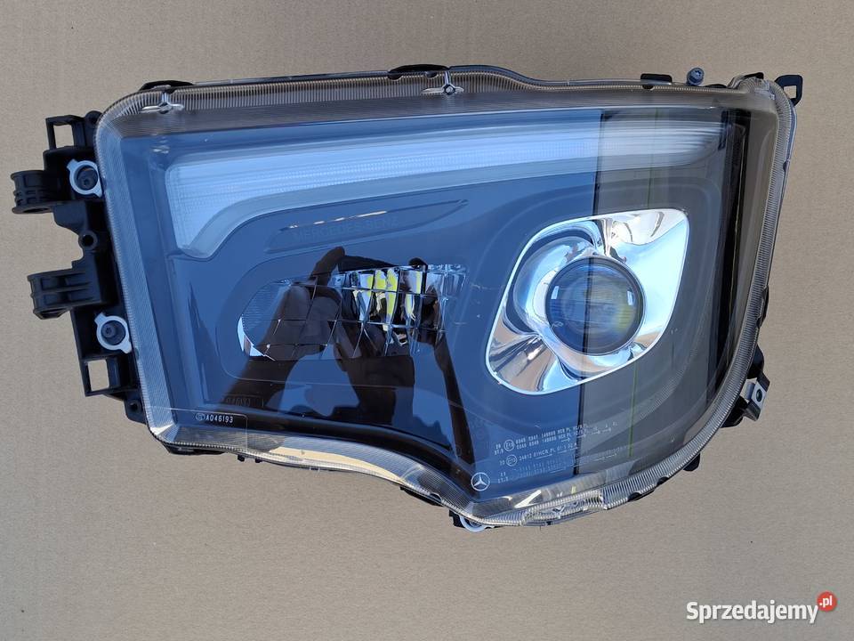 MERCEDES ACTROS MP5 AROCS ANTOS REFLEKTOR LEWY Bieleń sprzedam