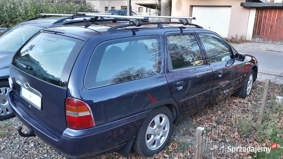 Ford Mondeo MK2 nakładki na nadkola przód czarne