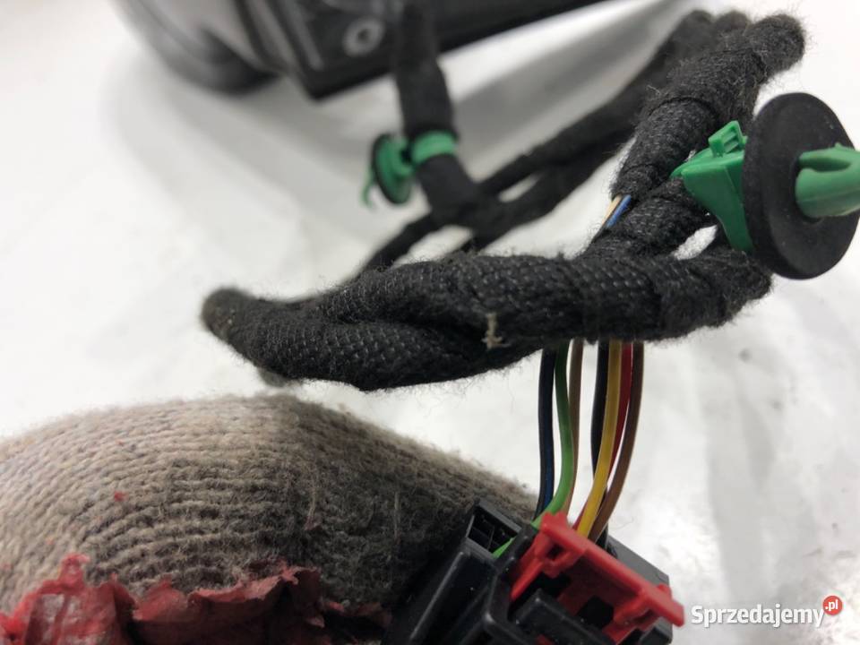 LUSTERKO PRAWY VW PASSAT B7 Kombi 1015