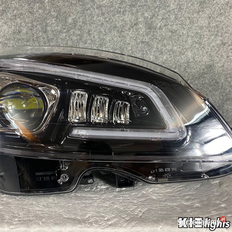 WYPRZEDAŻ MercedesBenz C Klasa W204 lampy Bełchatów