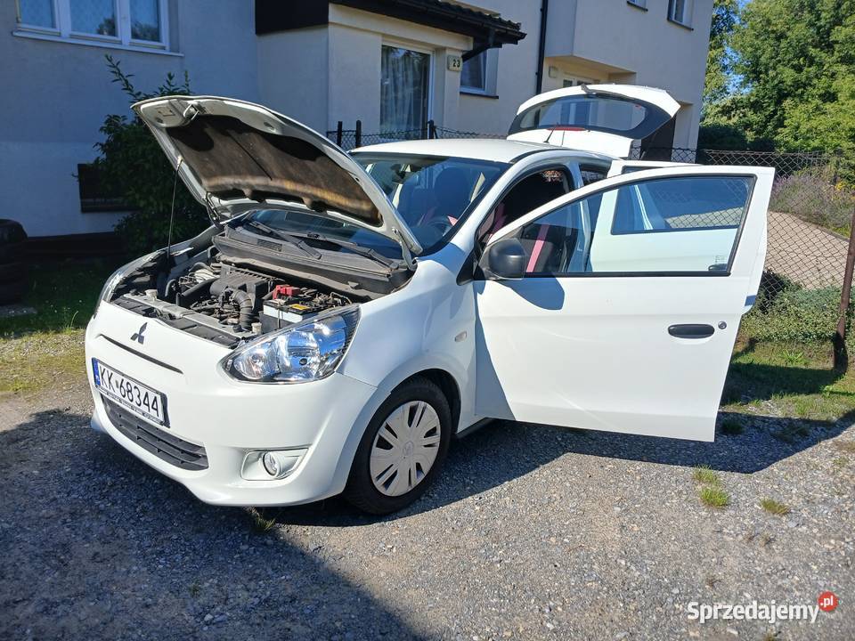 Mitsubishi Space Star 10 B 2015 garażowany na gniazdo AUX