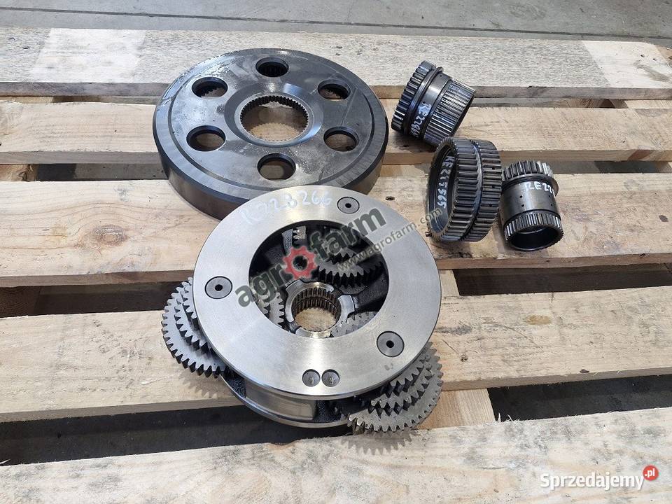 Układ planetarny skrzyni biegów John Deere 6155M Byków