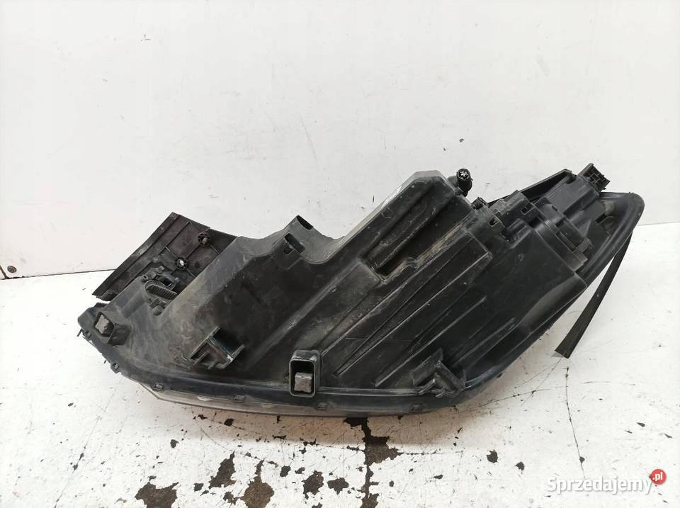 LAMPA PRZÓD PRAWA LED EU 92102D7700 Hyundai sprzedam