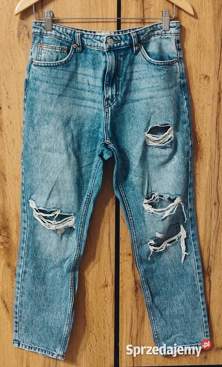 Damskie jeansy o kroju mom fit Barczewo