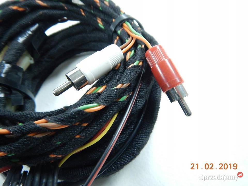 INSTALACJA UCHWYT ODTWARZACZA DVD MAZDA 5