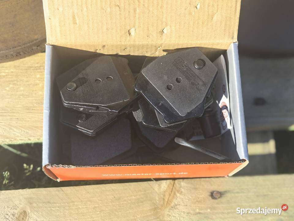 Zestaw hamulcowy Audi S6 C5 Allroad Tarcze 320mm osobowe Tarcze hamulcowe Inczew sprzedam