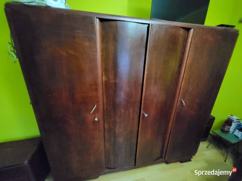 Stare Meble szafa toaletka stół 6 krzeseł plus 2 Kalisz