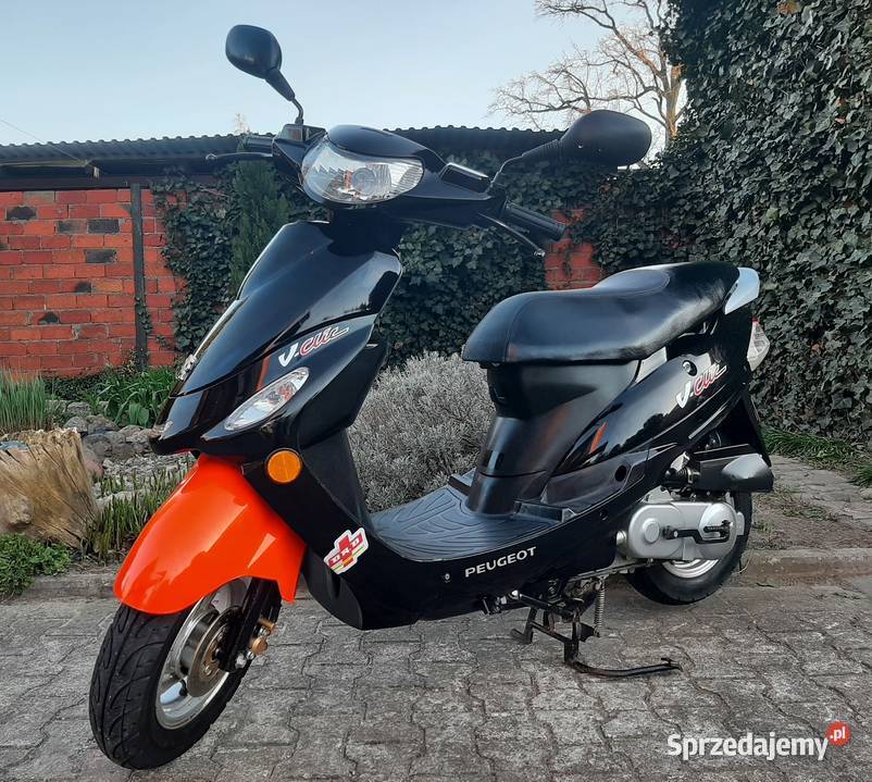 Zadbany skuter Peugeot VCLIC 50 4t 2012 2wł Rok produkcji 2012 Tuczno