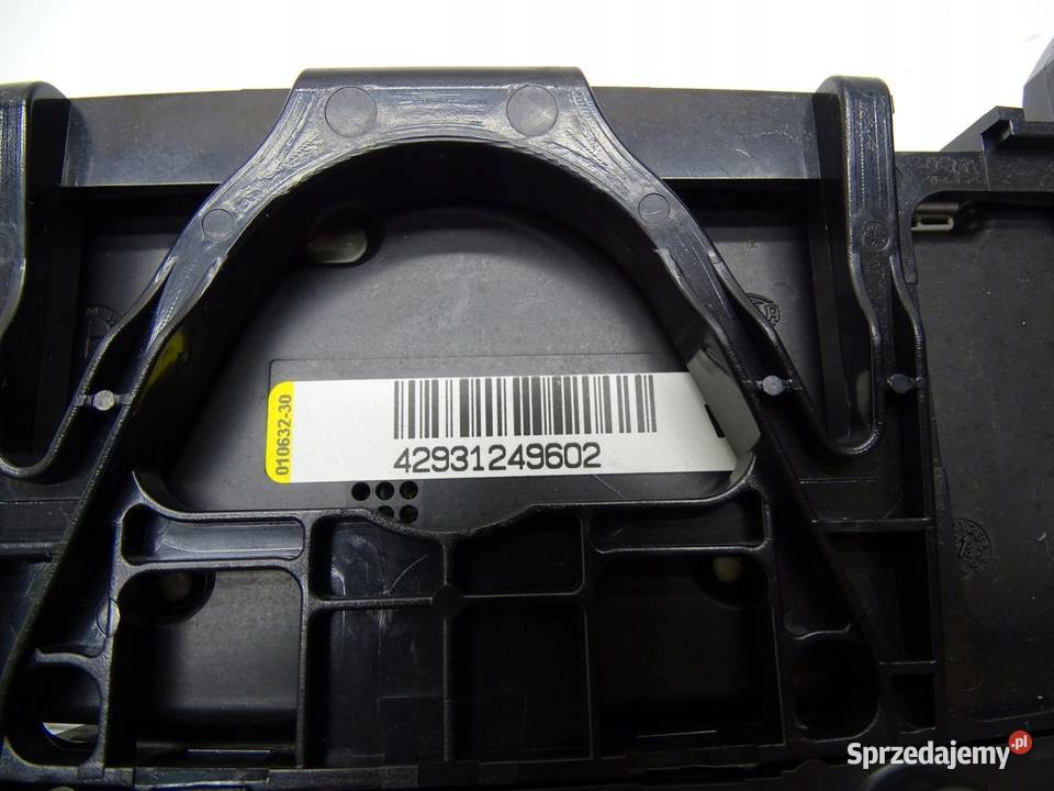 LAMPA OŚWIETLENIE KABINY PODSUFITKI BMW F30 F31 sprzedam
