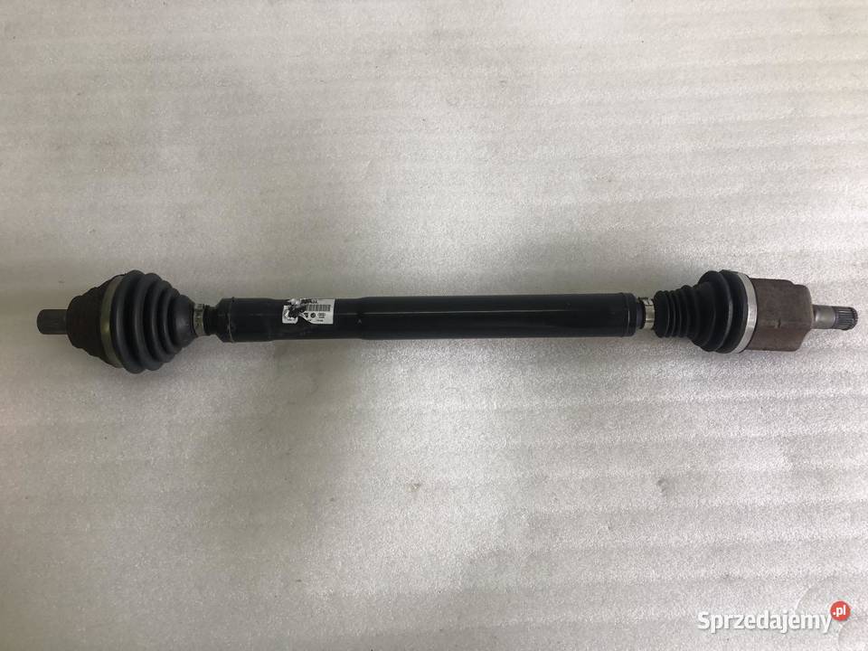 PÓŁOŚ PRAWY PRZÓD 3C0407272BQ VW PASSAT CC 20TSI