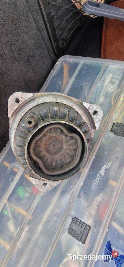 Poduszka silnika BMW 2211677738201 prawa Mosty sprzedam