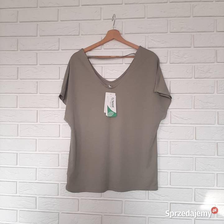 Bluzka TShirt wycięte plecy śląskie