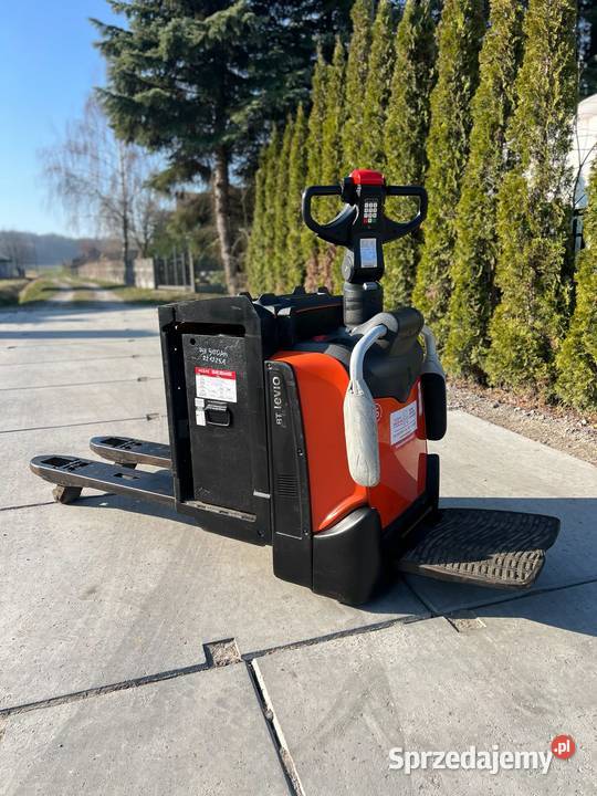 Wózek paletowy elektryczny BT LPE 250 WYNAJEM Toyota